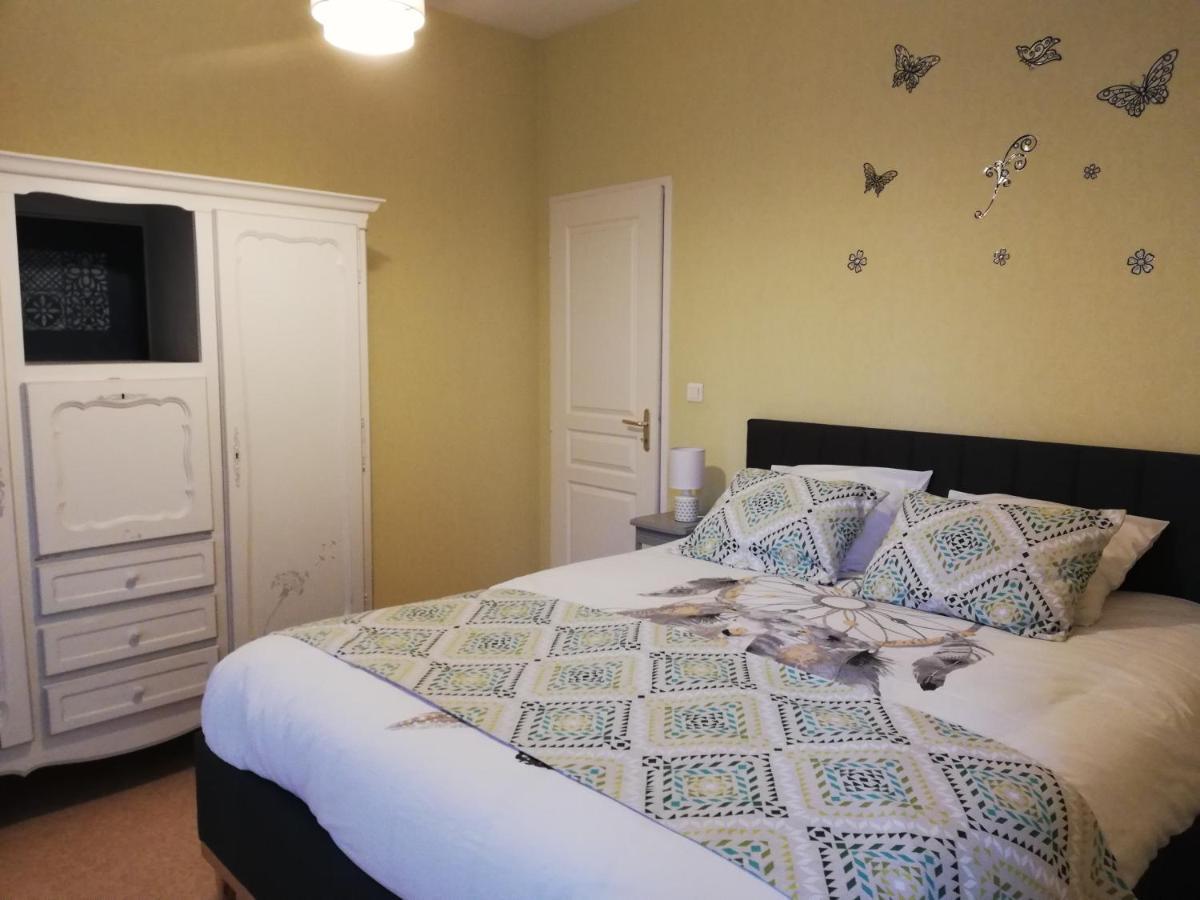 Apartment Meubles De Tourisme Le Trianon Et Le Petit Trianon Saint-Junien